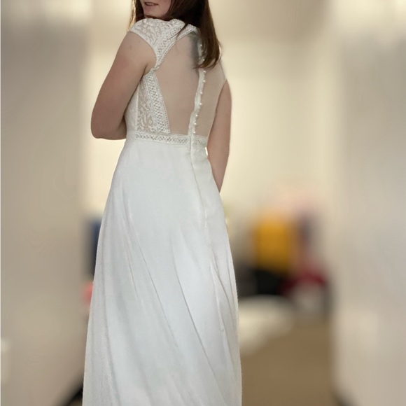 Wedding dress - Picture 3 of 3